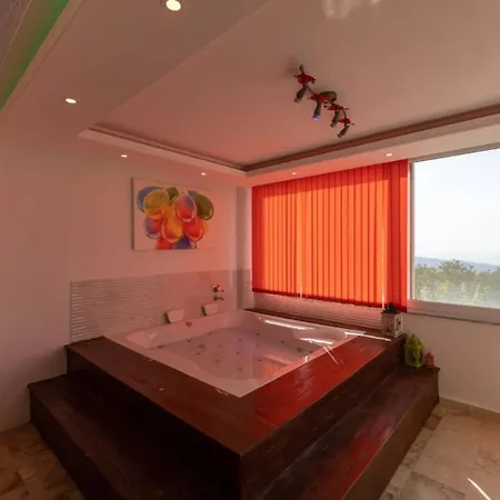 ヴィラ Islamlar Village 3 Bedroom - 3668 カルカン